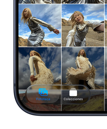 La parte inferior izquierda de la pantalla de un iPhone muestra el mosaico de la app Fotos y las pestañas Fototeca y Colecciones con el nuevo diseño en Liquid Glass