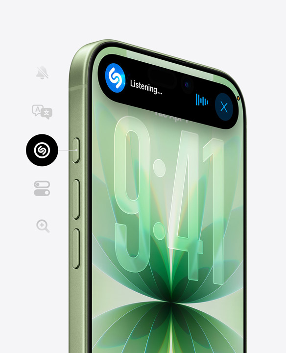 En iPhone 17 i finishen salviegrønn vises forfra. Skjermen med Ceramic Shield viser at Shazam er i bruk i Dynamic Island. Et bilde fra siden viser handlingsknappen og volumknappene.