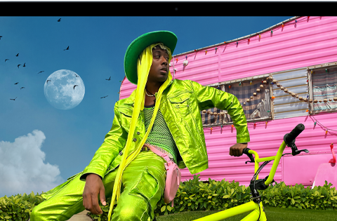 MacBook Air που παρουσιάζει την οθόνη Liquid Retina